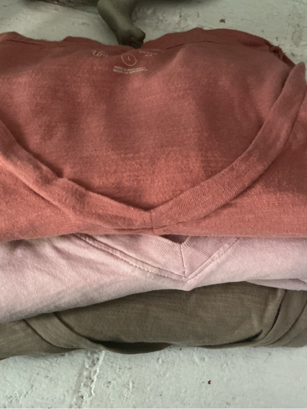 Universal Thread Short Sleeve Tees in Rust, Light Pink, and Olive